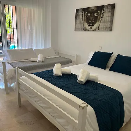 Apartamento En Marbella Guadalmina Primera Linea De Campo De Golf Los Cartujanos Exterior photo
