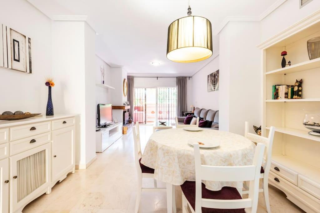 Apartment En Guadalmina Primera Linea De Campo De Golf Cartujanos Marbella