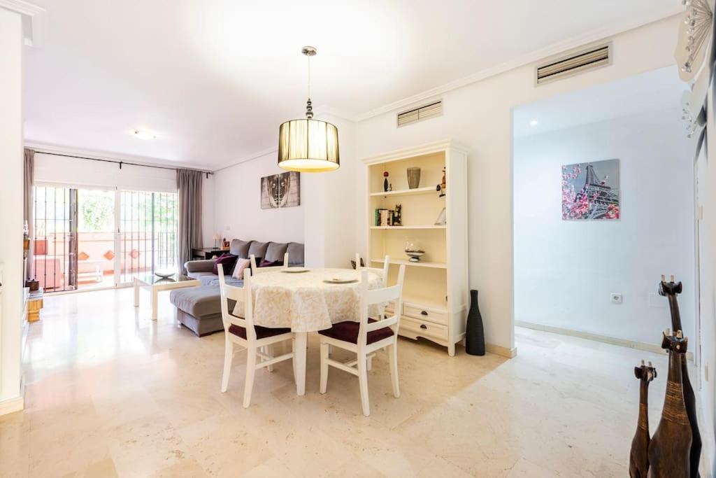 Apartment En Guadalmina Primera Linea De Campo De Golf Cartujanos Marbella